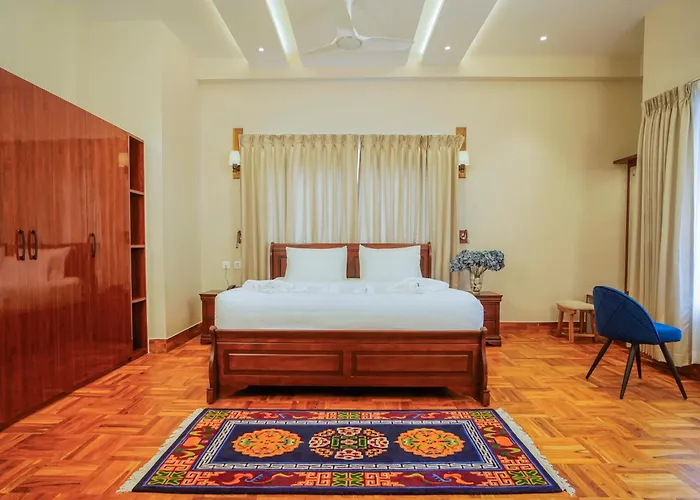 Khamsum Phuntsholing Hotel