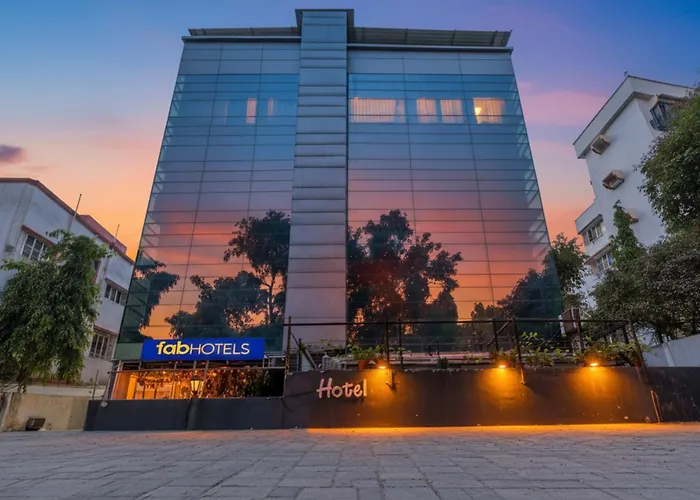 Fabhotel Prime Royal Castle - Nr Coimbatore North Railway Station
