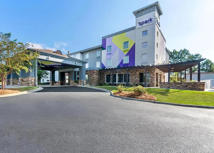 Spark By Hilton Dothan