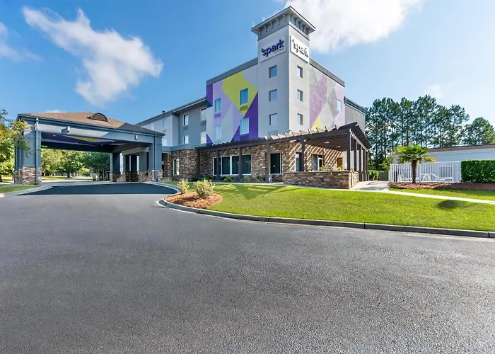 Spark By Hilton Dothan