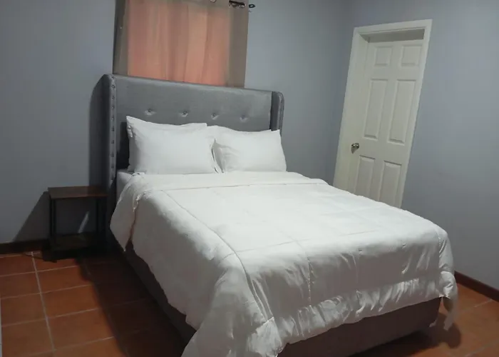 Hill Garden Resort Hotel San Ignacio