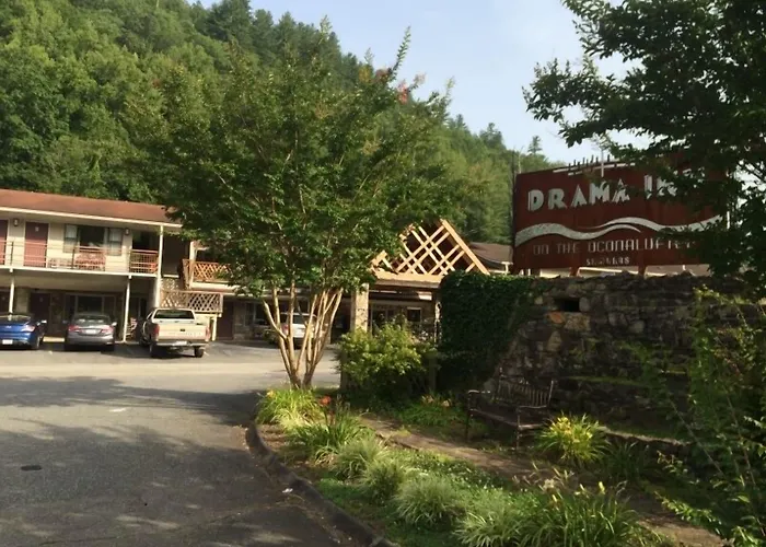 Drama Inn Cherokee