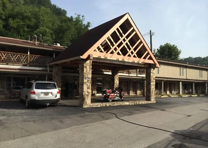 Drama Inn Cherokee