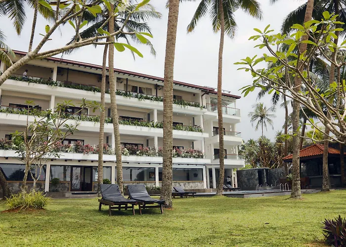 Blue Beach Hotel Wadduwa