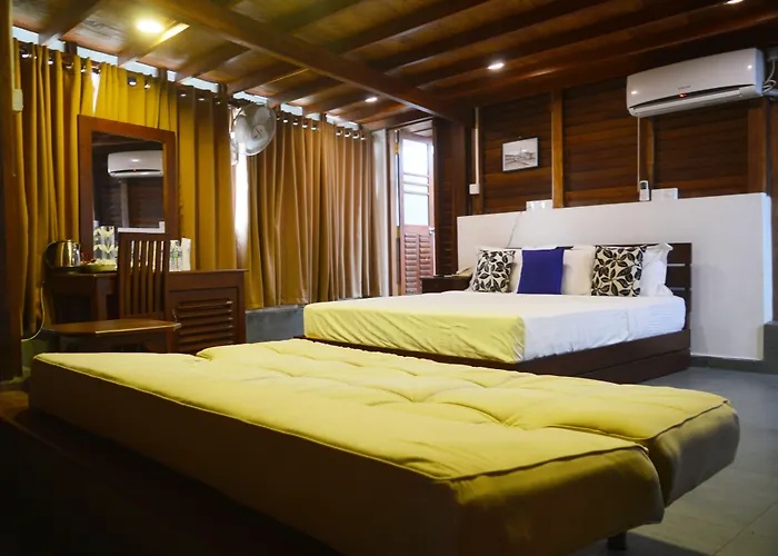 Rock Fort Hotel Unawatuna