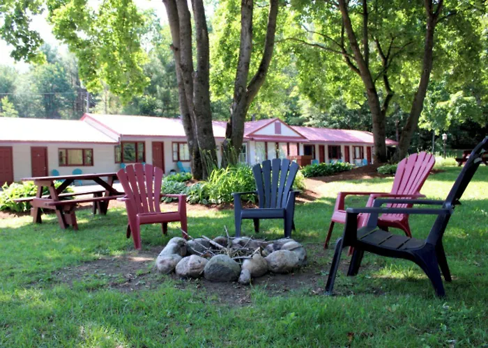 Luzerne Court Motel Lake Luzerne