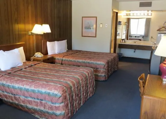 Coachlight Motel Mitchell
