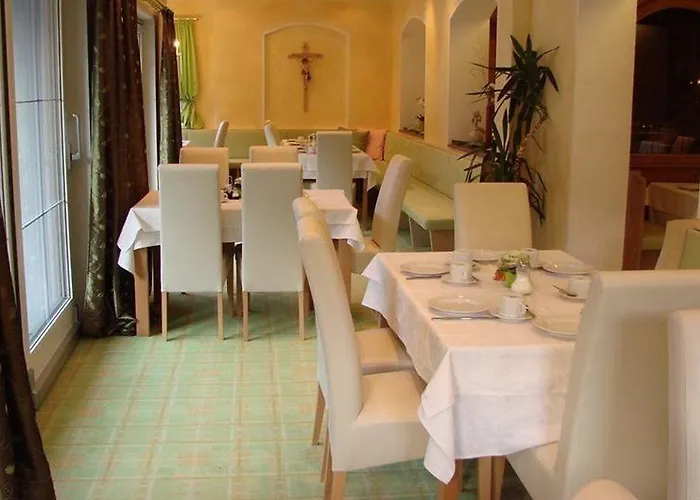 Alpenschlössl Hotel Garni Mayrhofen
