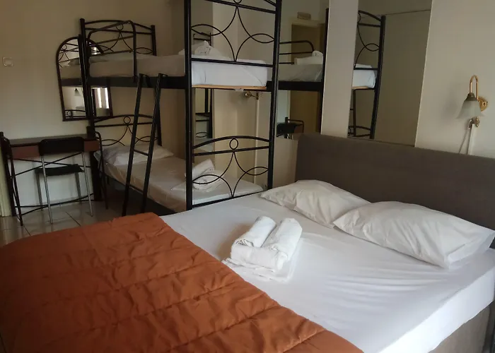 Delfini Hotel Piraeus
