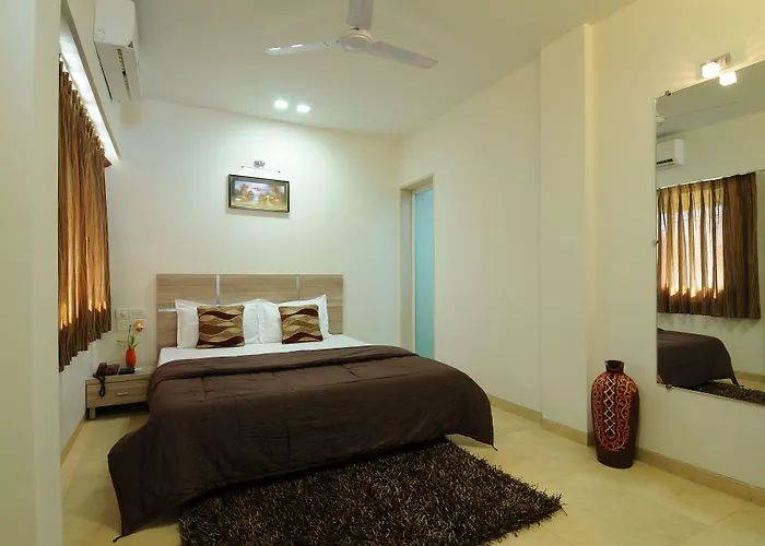 Hotel Crystal Mumbai