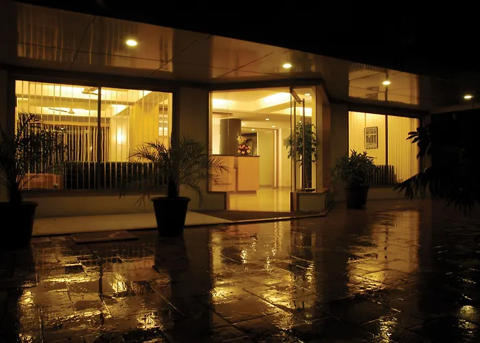 Hotel Skylon Ahmedabad