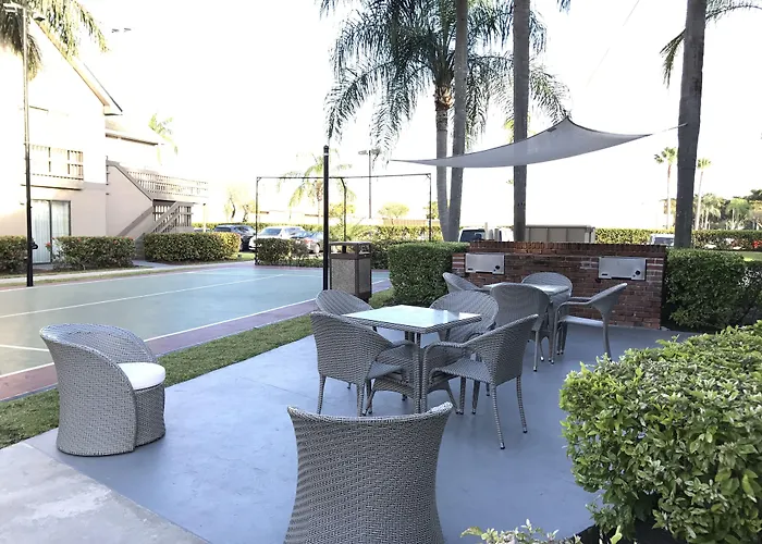 Doral Inn & Suites Miami Airport West