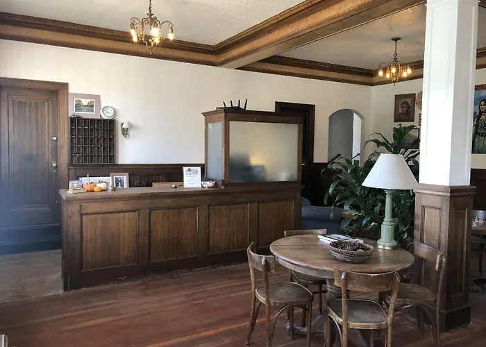 Winnedumah Hotel Independence