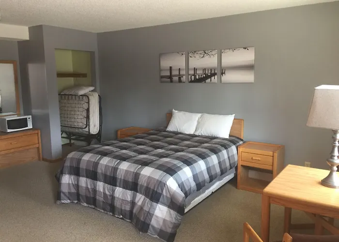 Red Door Resort & Motel Aitkin