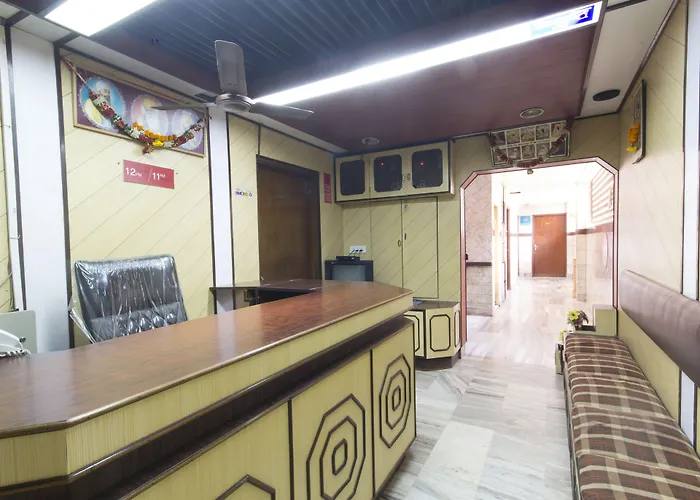 Oyo 935 Hotel Palkhee Mumbai