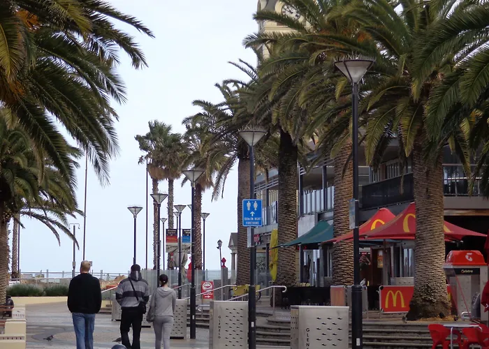 Glenelg Gateway Apartments