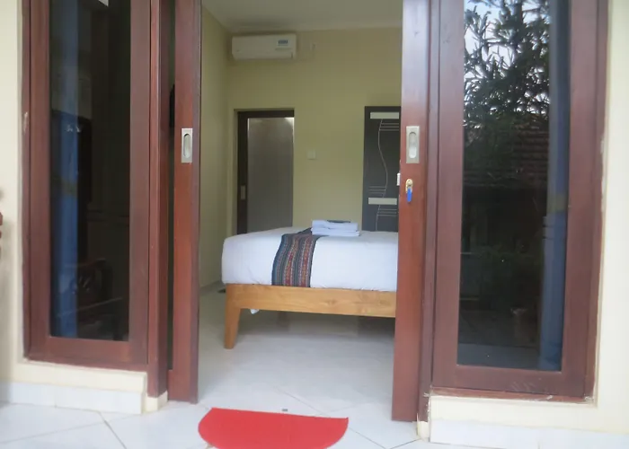 Sari Buana Bed&Breakfast Kuta 