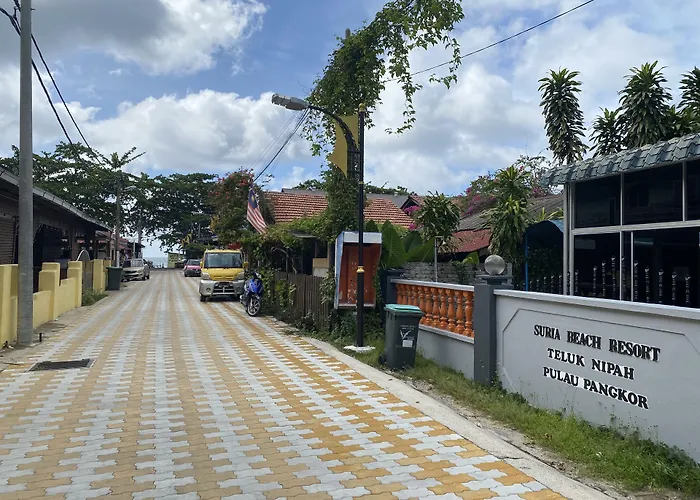 Suria Beach Resort Teluk Dalam