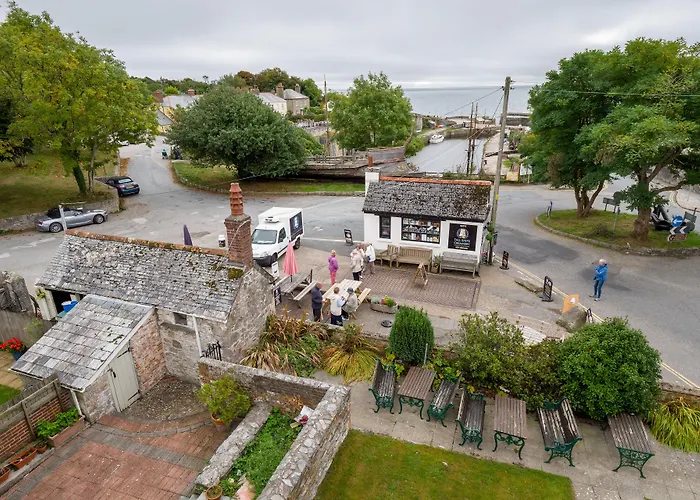 Rashleigh Arms Hotel St Austell