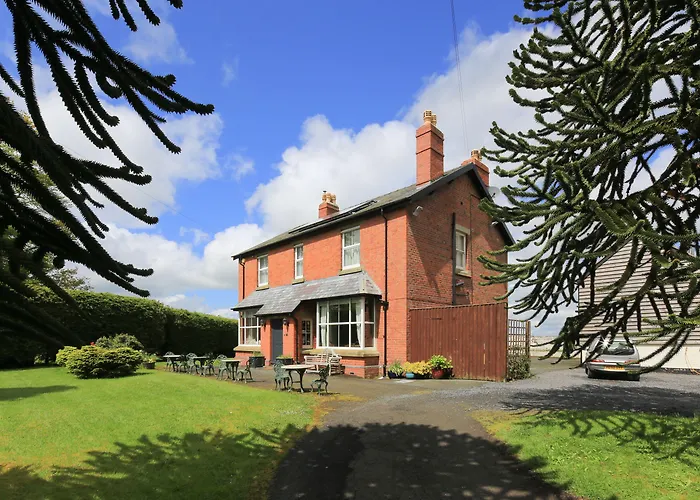 The Old Vicarage Dolfor Hotel Newtown 
