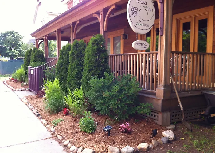 The Trail In Adams - Berkshires' Art Hotel