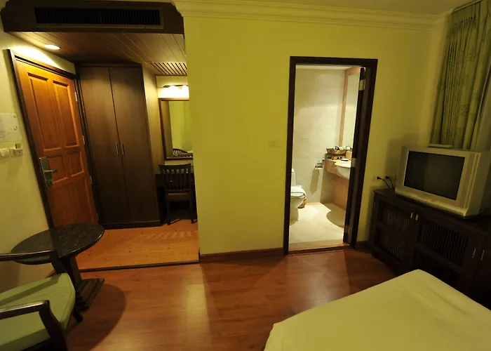 Fresh Inn Hotel - SHA Extra Plus Hua Hin