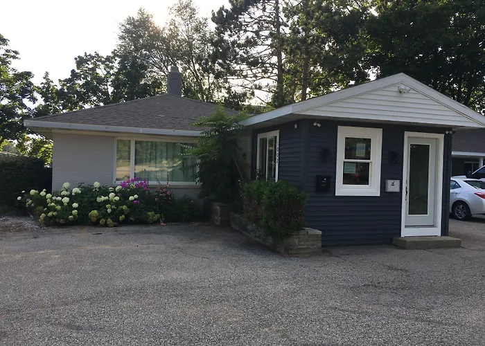 Lake Land Inn Whitehall