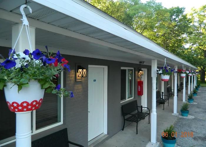 Lake Land Inn Whitehall