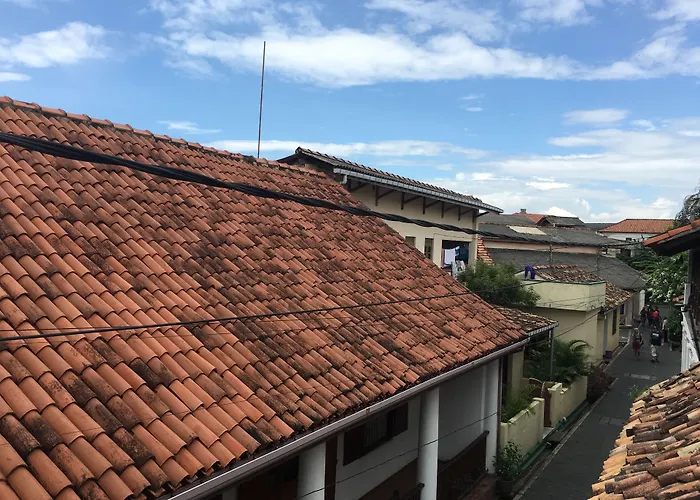 Khalid'S Guest House Galle