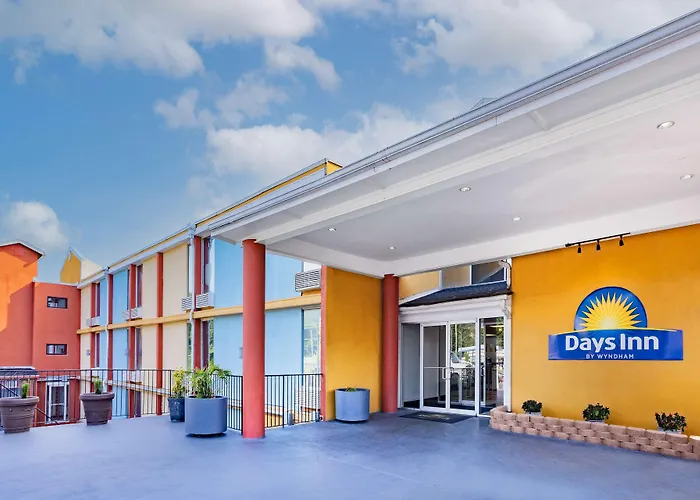 Days Inn By Wyndham Hartsfield Jackson Atlanta Airport West College Park