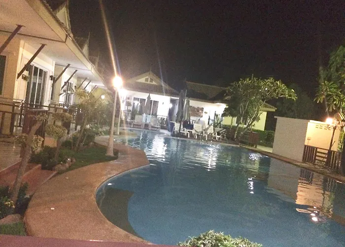 Charm Resort Cha-Am