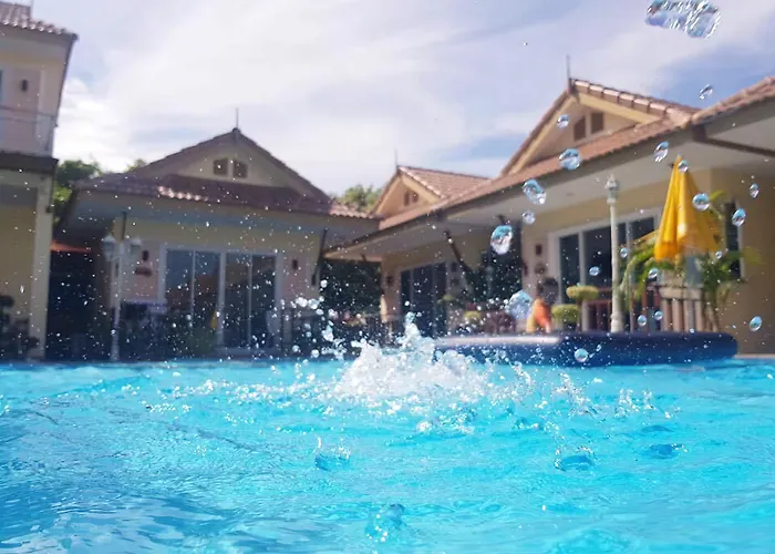 Charm Resort Cha-Am