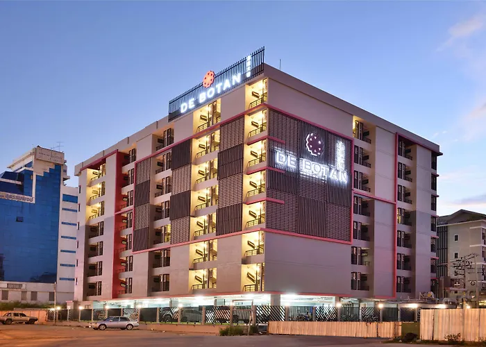 De Botan Srinakarin Hotel & Residence Bangkok