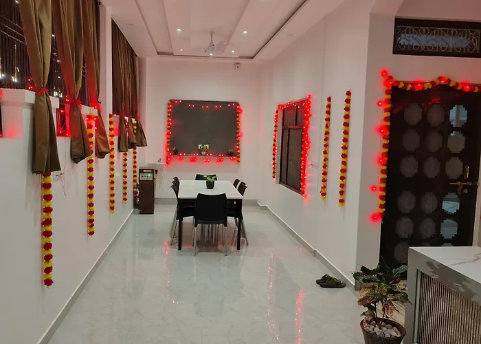 Aarambh Home Stay Ayodhya