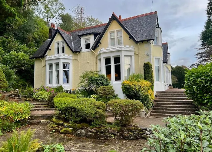Camus House, Lochside Guest House Onich