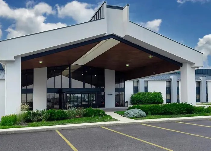 1734 West Hotel Fort Wayne