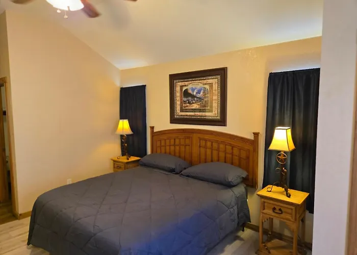 Texas Star Lodges Floresville