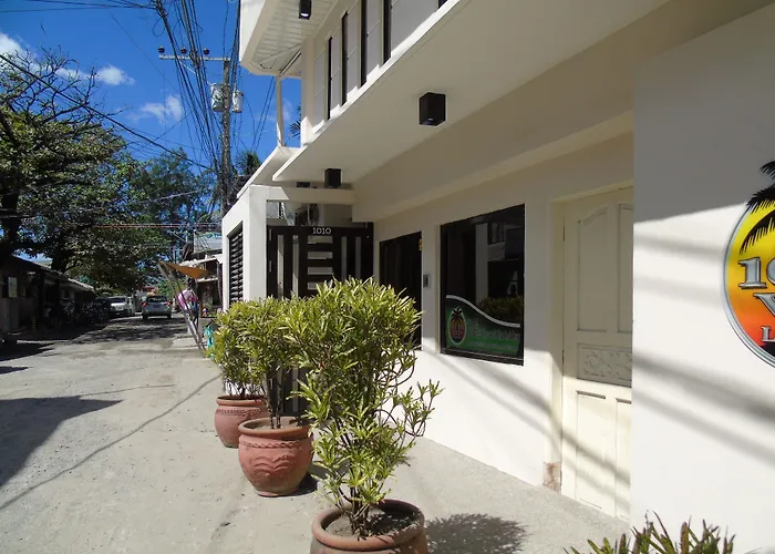 Blue Rock Resort And Dive Centre Olongapo