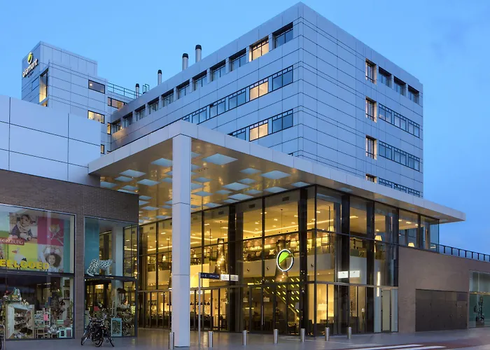 Element Amsterdam Otel
