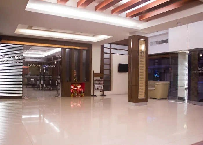 Hatyai Holiday Hotel หาดใหญ่