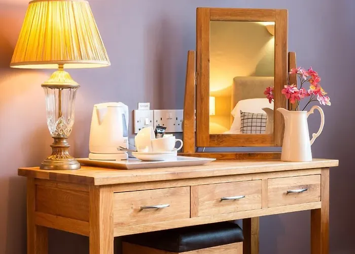 The Lounge Hotel & Bar Penrith