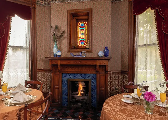 Historic Webster House Bed And Breakfast Inn Bay City