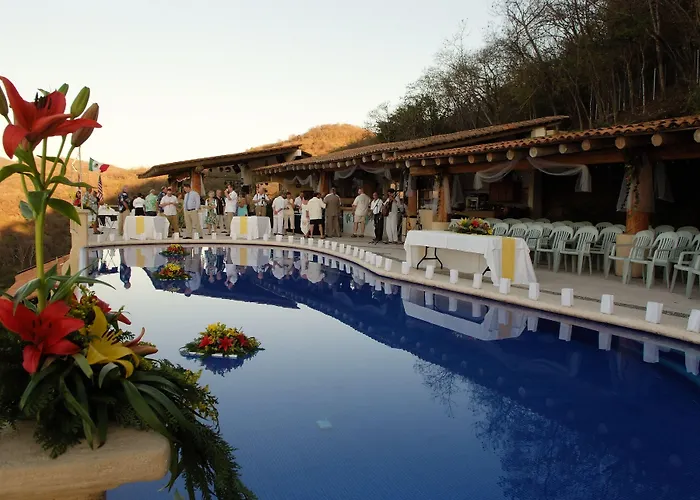 La Escollera Suites Adults Only Zihuatanejo
