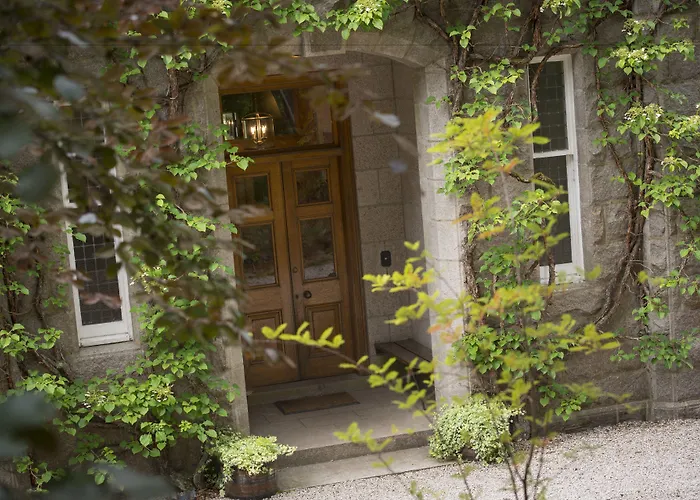 Lys-Na-Greyne Country House Aboyne