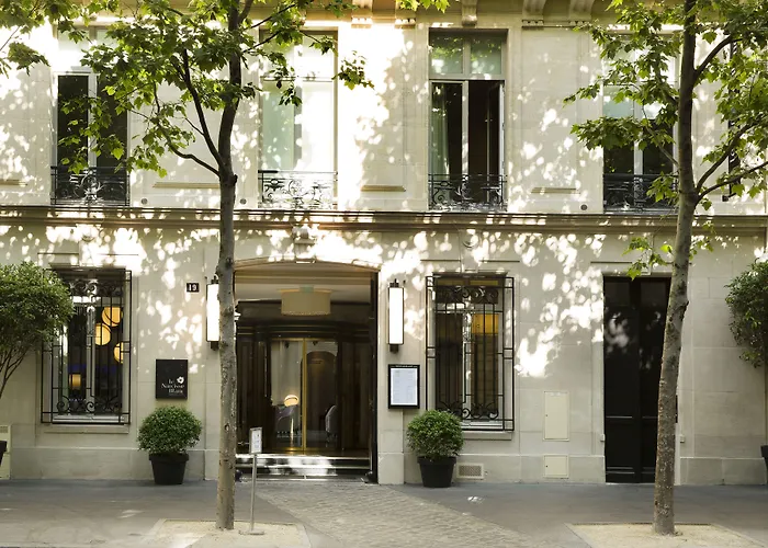 Le Narcisse Blanc Hotel Parijs