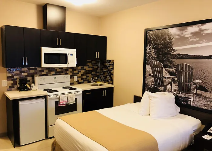 Super 8 By Wyndham Watrous Motel