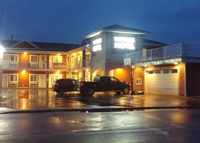 Super 8 By Wyndham Watrous Motel