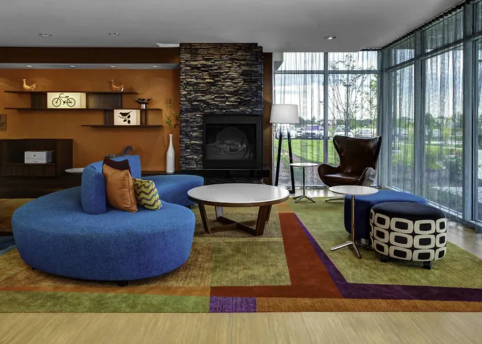 Fairfield Inn & Suites By Marriott Lansing At Eastwood