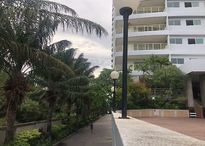 View Talay 6 Condominium By Honey Pattaya