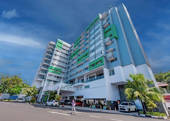 Whiz Prime Hotel Megamas Manado